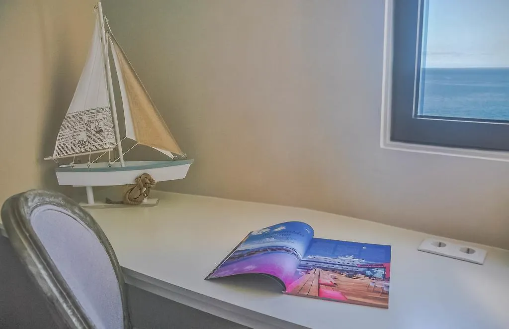 Apartamentos Do Mar Funchal  Portugal
